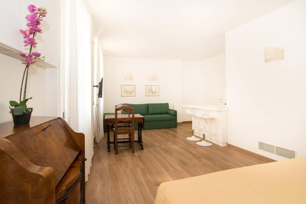 Saint Mark Canal View Apartamento *